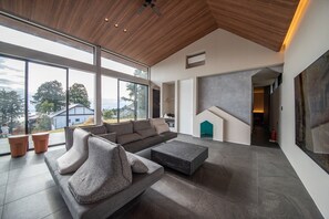 Living area - Villa Doggo Izu (Ito)
