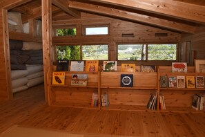 Interior - Blue Sky White Dragon (Minamiaso)