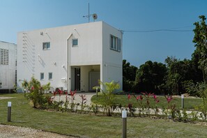 Exterior - Ocean View Villa Minami Zyujisei (Ishigaki)