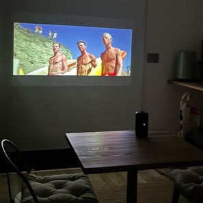 Interior - Namihara Secret (Minamiboso)