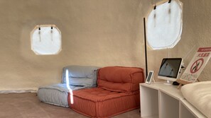 Interior - Yunetomari Akashi (Sumoto)