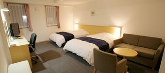 Makurazaki Station Hotel