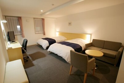 Makurazaki Station Hotel