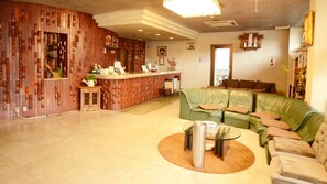 Lobby - Hotel Irihama (Sakaide)