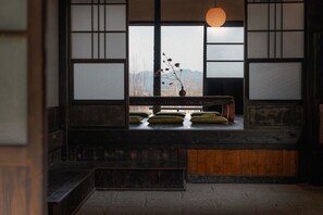 Interior - Kamogawa 919 (Kamogawa)