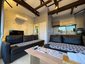 Living area - IZU Kogen House-kando- (Ito)
