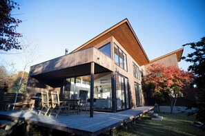 Outdoor dining - Sukh (Karuizawa)