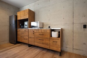 Interior - Bord de la Mer (Miyakojima)