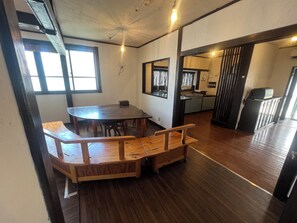 Dining - Yonna Yonna No.4 Nagachibi (Miyakojima)