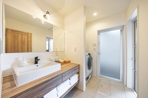 Interior - Umichika 6886 (Ichinomiya)