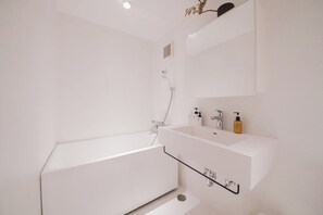 Bathroom - Yoshida Mura Inn (Shimotsuke)