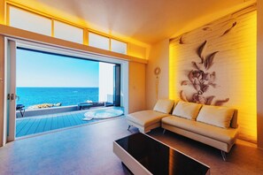 Living area - Blue Square (Fukui)