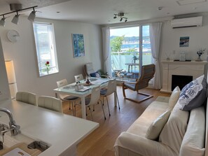 Living area - Villa La Mer Zushi Hayama (Zushi)