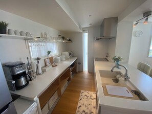 Private kitchen - Villa La Mer Zushi Hayama (Zushi)