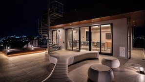 Outdoor dining - United Resort Chatan Ocean Front (Chatan)