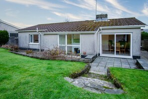 Floor plan - Glan Heulog - 3 Bed Holiday Home - Saundersfoot (Saundersfoot)