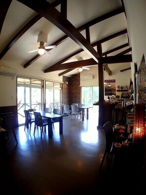 Dining - Uminchu Style Amami (Setouchi)