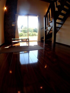 Interior - Uminchu Style Amami (Setouchi)