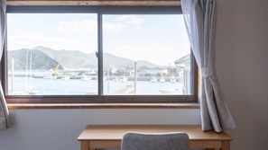 Interior - Tomie Yado (Goto)