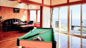 Spielezimmer