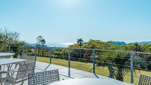 Outdoor dining - Lectore Hayama Shonan Kokusai Mura (Hayama)