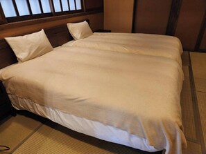 Room - Miyama Resort Kayabukitei (Nantan)