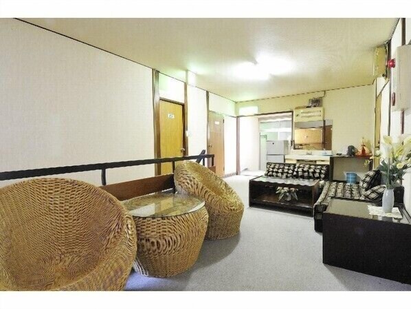 Living area - Businesshotel Route 6 (Omitama)