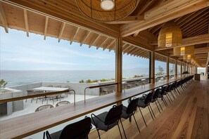 Outdoor dining - Izumo Hotel The Cliff (Izumo)