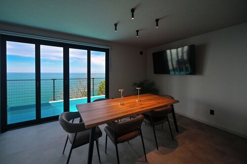 Cliff Villa