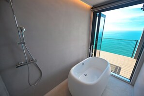 Bathroom - Cliff Villa (Konan)