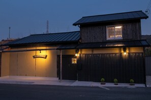 Exterior - Akiya Cornerstone (Awaji)