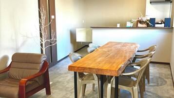 تناول الطعام