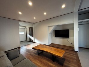 Living area - Shiki Seaside Vacation Rental (Susami)