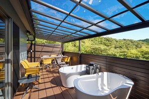 Outdoor spa tub - Maigre Hoodstar (Ito)