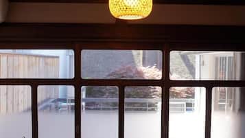 Single Room | Interior