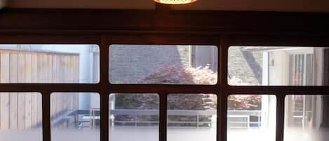 Single Room | Interior