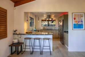 Microwave, stovetop, dishwasher