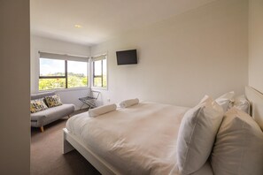 Bügeleisen/Bügelbrett, Bettwäsche