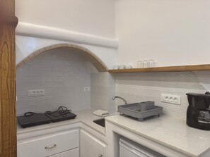 Moderate Studio | 専用キッチン