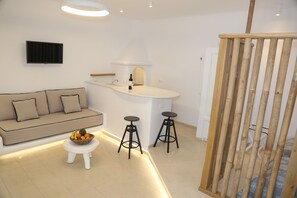 Deluxe Quintuple Studio (2 inventory) | Interiör