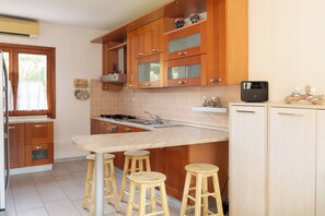 อพาร์ทเมนท์, 3 ห้องนอน | ครัวส่วนตัว | ตู้เย็น, ไมโครเวฟ, เตาอบ, เตาประกอบอาหาร