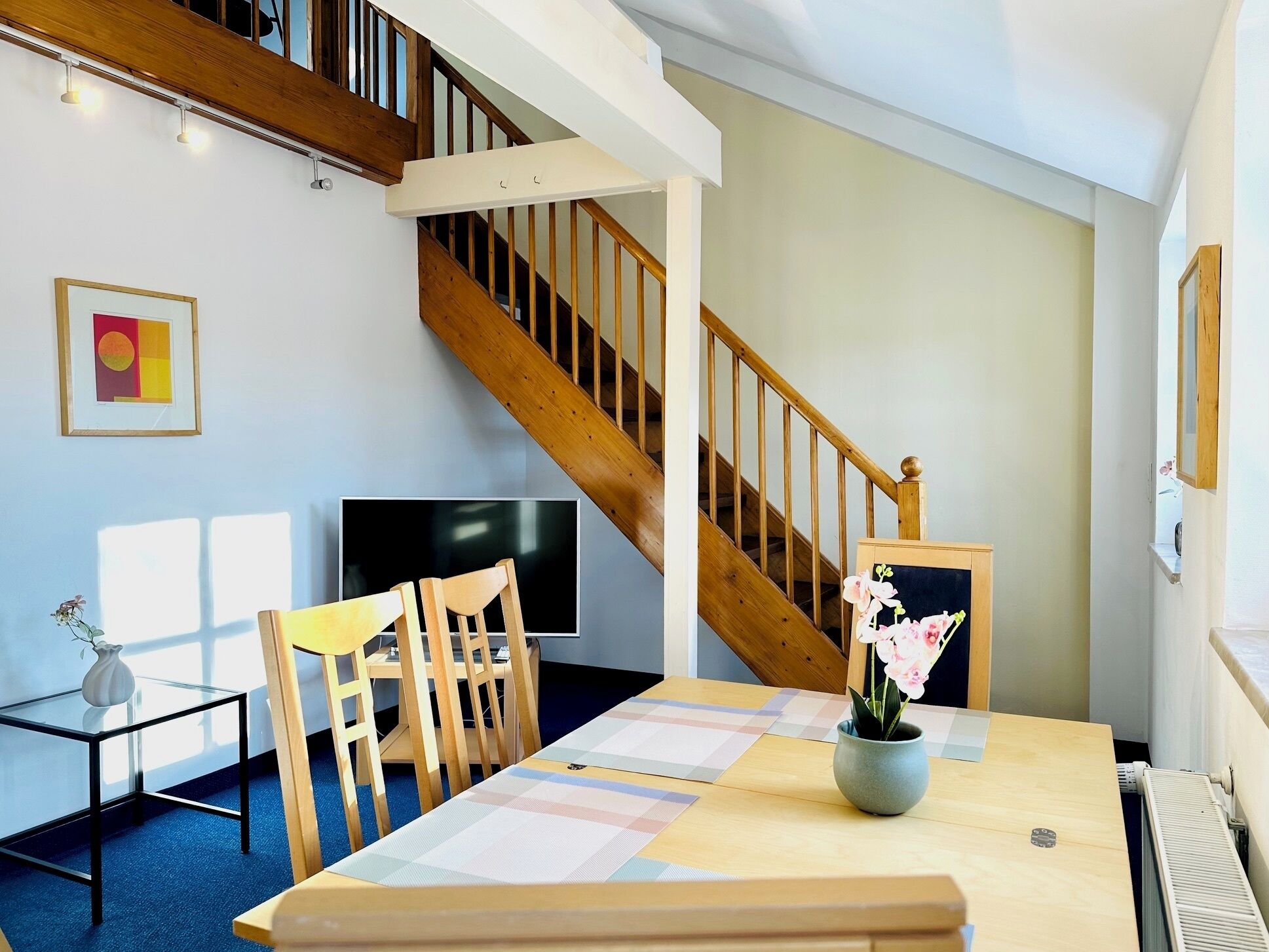 Classic Condo, Multiple Beds, Ensuite, Park View | Living area