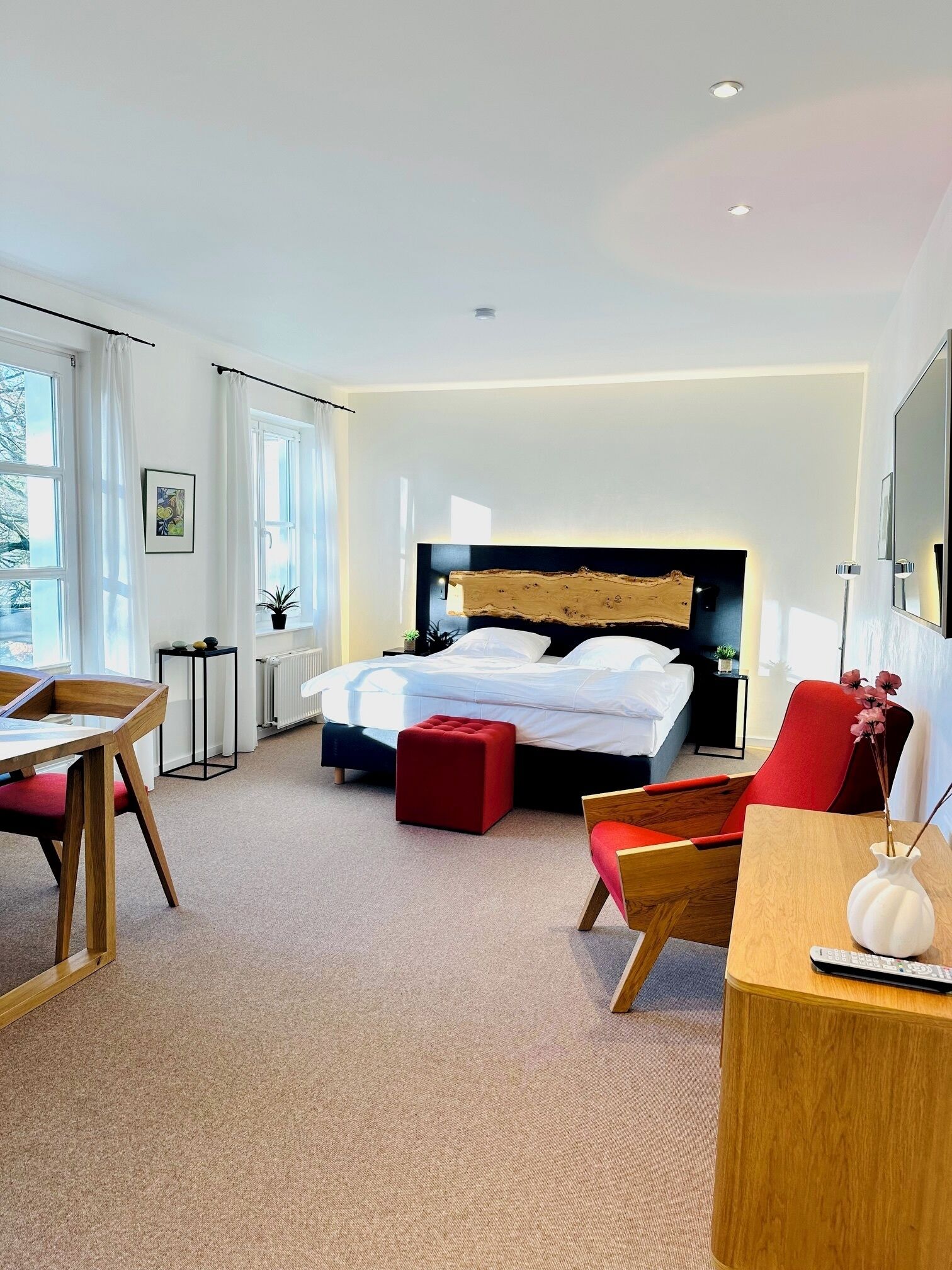 Blackout drapes, soundproofing, iron/ironing board, free WiFi