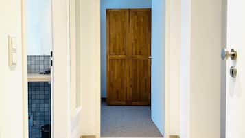 Comfort Condo, Kitchen, Courtyard View | Interior