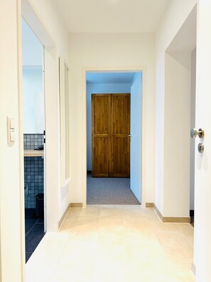 Kondominium Comfort, dapur, pemandangan halaman | Interior