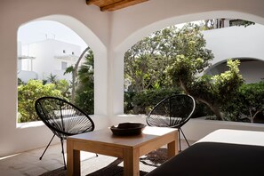 Terrace/patio - Mykonos pool house 5 shared pool - My rental Homes (Mykonos)