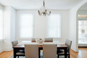 Dining - Family-Friendly 2BR | Pet-Friendly + Fast WiFi (Montgomery)