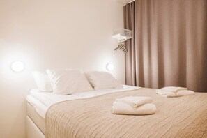 3 habitaciones, escritorio, wifi y ropa de cama 
