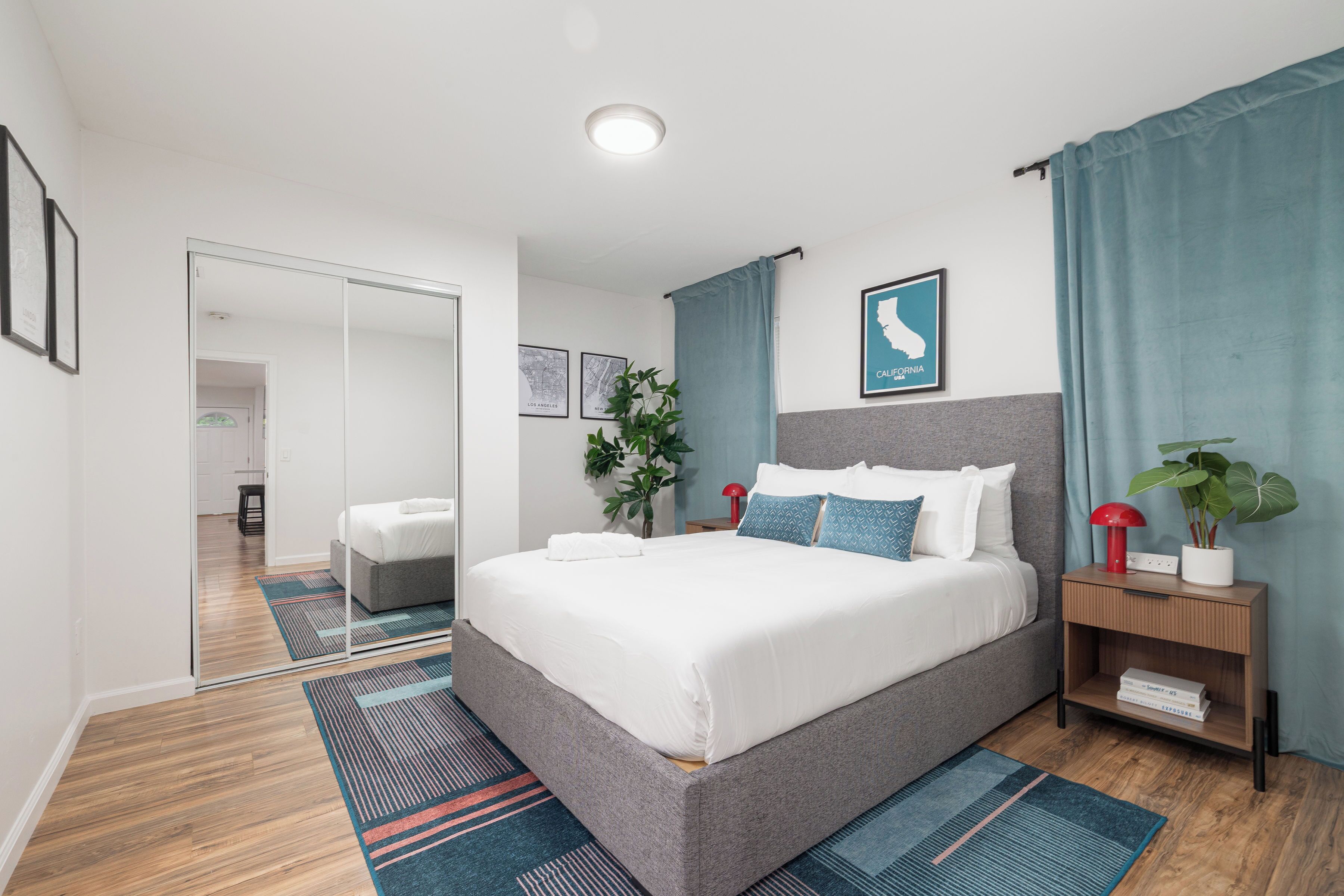 Iron/ironing board, internet, bed sheets