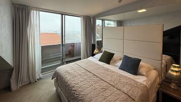 Vista de la ciutat des de l'allotjament